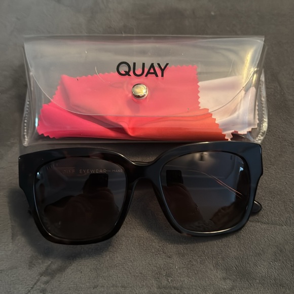 Quay sunglasses - Picture 2 of 2